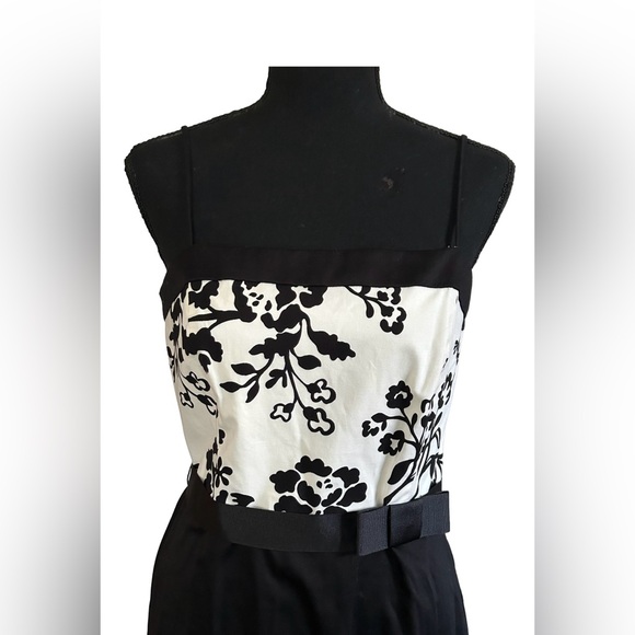 🖤GORGEOUS JESSICA HOWARD DRESS! NEUTRAL BLACK & WHITE! STUNNING 🖤 - Picture 2 of 16
